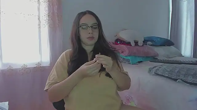 HARLEYNAPIER online show from 02/08/26, 03:26