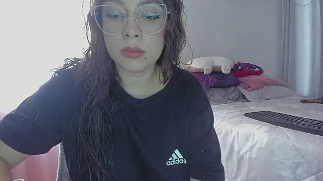 HARLEYNAPIER online show from 04/04/26, 09:01