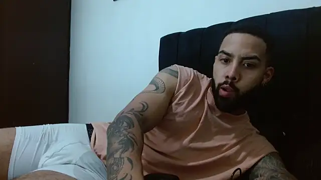 Snapshot of Hendry_ chatting on 12/02/24, 02:53 Hendry online show from 12/02/24, 02:53