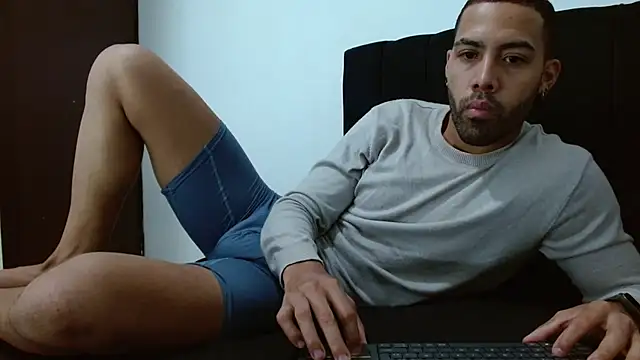 Snapshot of Hendry_ chatting on 01/26/25, 02:56 Hendry online show from 01/26/25, 02:56