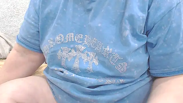 Snapshot of Cute_Cat777 chatting on 02/20/25, 03:56 Cute Cat777 online show from 02/20/25, 03:56