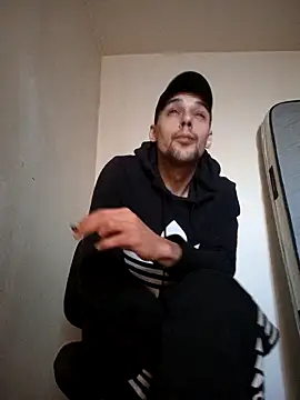 Snapshot of kx93 chatting on 02/02/25, 02:56 kx93 online show from 02/02/25, 02:56