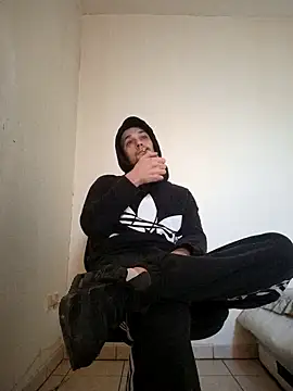 Snapshot of kx93 chatting on 02/03/25, 09:52 kx93 online show from 02/03/25, 09:52