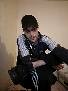 Snapshot of kx93 chatting on 02/08/25, 06:22 kx93 online show from 02/08/25, 06:22