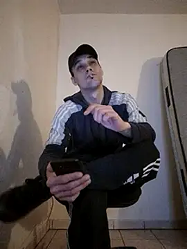 Snapshot of kx93 chatting on 02/19/25, 02:55 kx93 online show from 02/19/25, 02:55