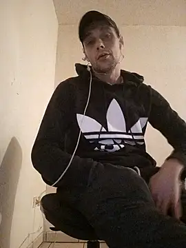 Snapshot of kx93 chatting on 02/23/25, 11:47 kx93 online show from 02/23/25, 11:47