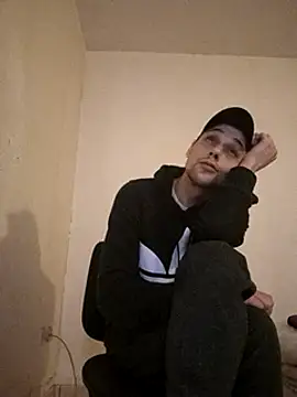 Snapshot of kx93 chatting on 02/24/25, 02:51 kx93 online show from 02/24/25, 02:51