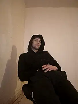 Snapshot of kx93 chatting on 02/24/25, 05:54 kx93 online show from 02/24/25, 05:54