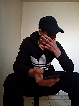 Snapshot of kx93 chatting on 03/03/25, 03:20 kx93 online show from 03/03/25, 03:20