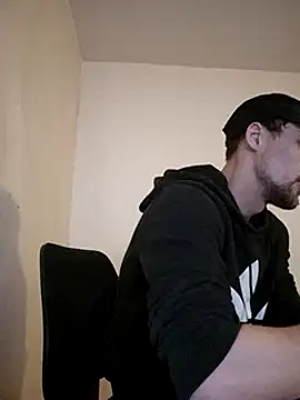 Snapshot of kx93 chatting on 03/10/25, 04:07 kx93 online show from 03/10/25, 04:07