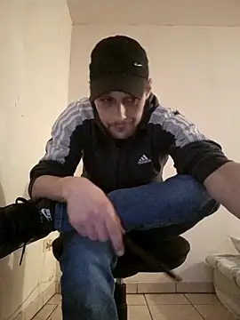 Snapshot of kx93 chatting on 03/15/25, 06:43 kx93 online show from 03/15/25, 06:43