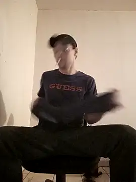 Snapshot of kx93 chatting on 03/22/25, 09:21 kx93 online show from 03/22/25, 09:21