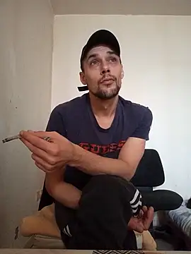 Snapshot of kx93 chatting on 09/27/25, 09:47 kx93 online show from 09/27/25, 09:47