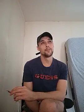 Snapshot of kx93 chatting on 10/18/25, 08:37 kx93 online show from 10/18/25, 08:37