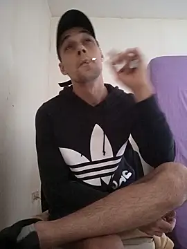 Snapshot of kx93 chatting on 11/02/25, 01:02 kx93 online show from 11/02/25, 01:02