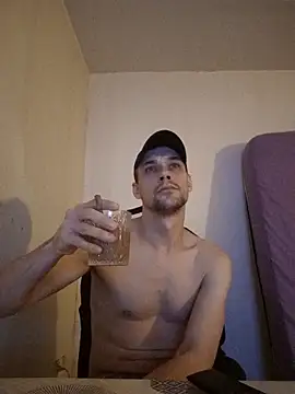 Snapshot of kx93 chatting on 11/10/25, 05:17 kx93 online show from 11/10/25, 05:17