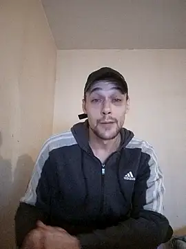 Snapshot of kx93 chatting on 11/14/25, 04:17 kx93 online show from 11/14/25, 04:17