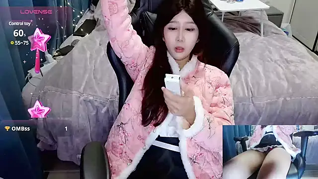 Angelababy001 online show from 12/12/24, 02:33