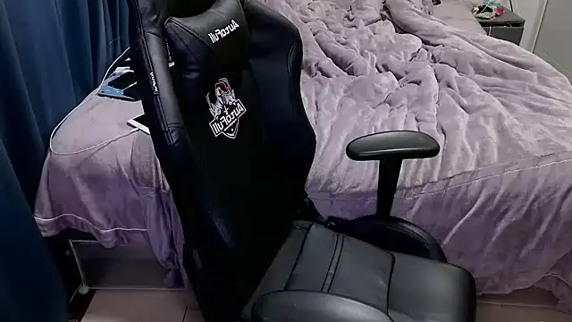 Angelababy001 online show from 01/17/25, 06:02