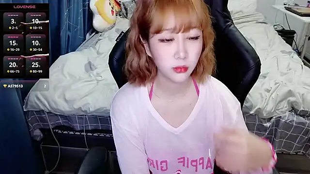 Angelababy001 online show from 02/15/25, 04:12