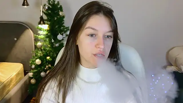 Snapshot of Alice__grace chatting on 01/22/25, 09:32 Alice grace online show from 01/22/25, 09:32