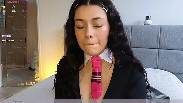 Soffimoon  online show from 05/25/26, 08:04
