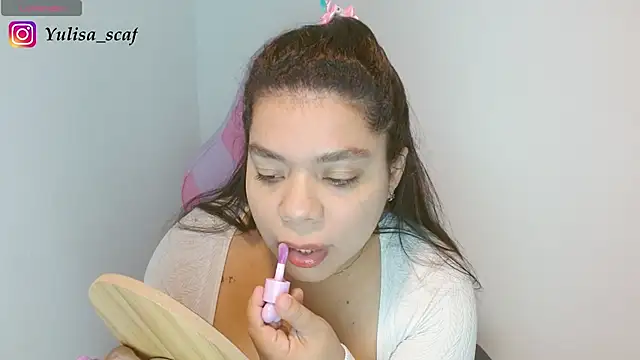 yulissa18 online show from 05/02/26, 11:54