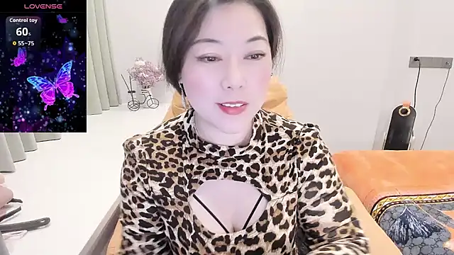 Crystal Wings online show from 01/09/26, 01:47