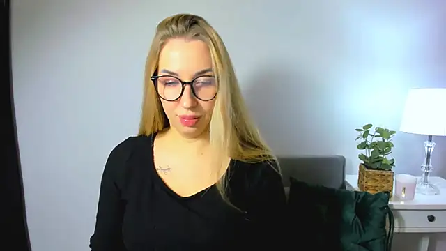 AriaDesire online show from 12/04/25, 07:50