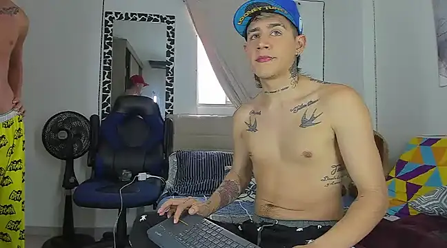 soyander03  online show from 02/03/25, 01:19