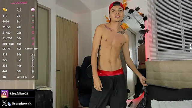 soyander03  online show from 10/30/25, 09:22