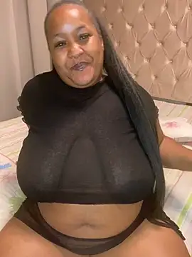 Missmoox24 online show from 10/22/25, 02:34