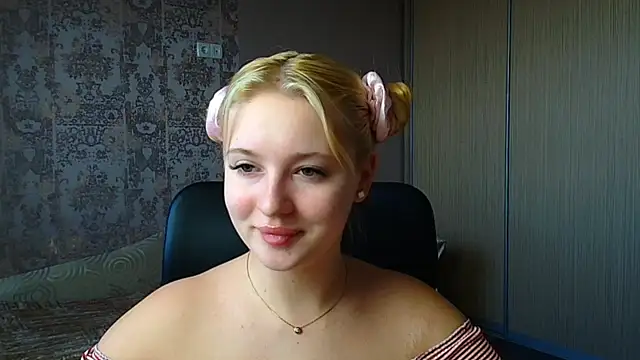 Milka kiss  online show from 03/12/26, 11:49