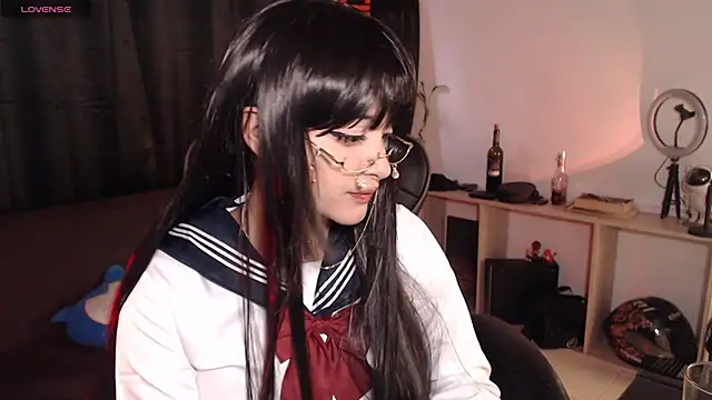 Snapshot of liz-beths chatting on 11/10/25, 08:30 liz-beths online show from 11/10/25, 08:30