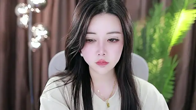 Qiaoqiao  online show from 01/23/25, 01:24