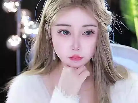 Qiaoqiao  online show from 03/11/25, 04:18