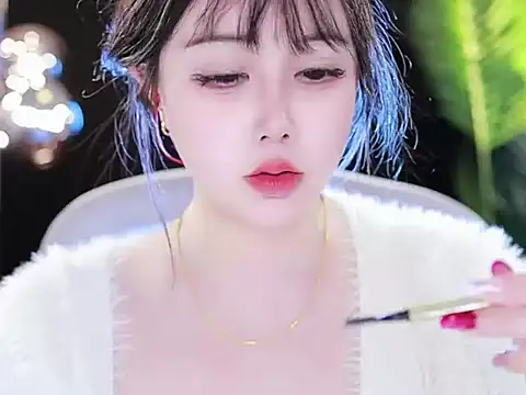 Qiaoqiao  online show from 03/15/25, 05:59