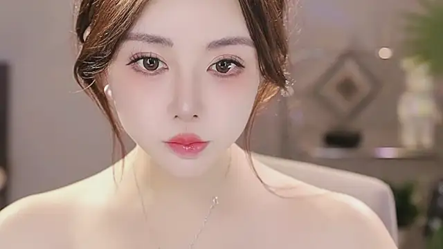 Qiaoqiao  online show from 01/13/26, 06:24