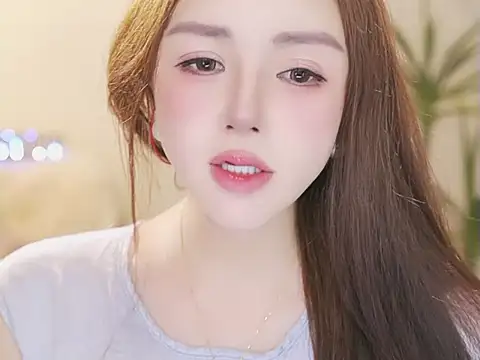 Qiaoqiao  online show from 06/13/26, 04:38