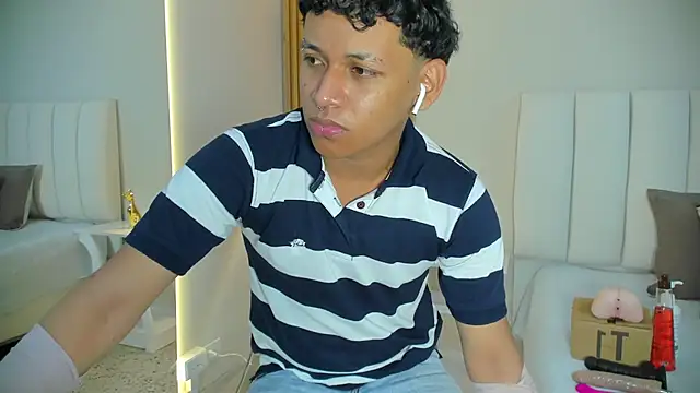 axel ps online show from 11/19/25, 02:11