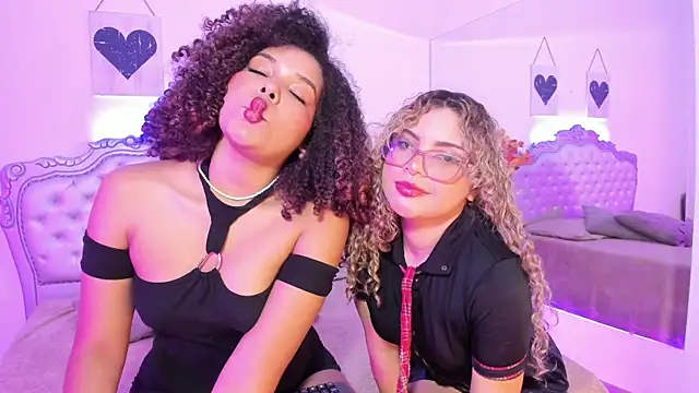 NiaColusi online show from 02/05/25, 08:04