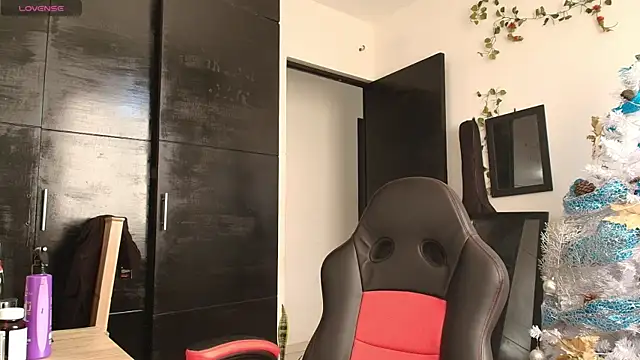 Snapshot of Haruto2001 chatting on 12/16/24, 09:52 Haruto2001 online show from 12/16/24, 09:52