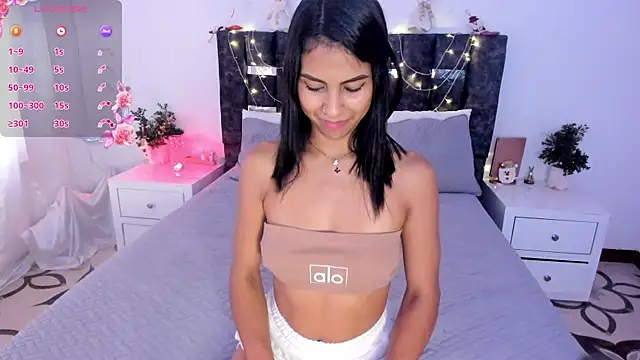 Snapshot of sharonmiller_2_ chatting on 12/05/24, 07:49 sharonmiller 2 online show from 12/05/24, 07:49