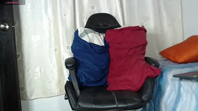 tizziano castillo  online show from 01/24/25, 01:35