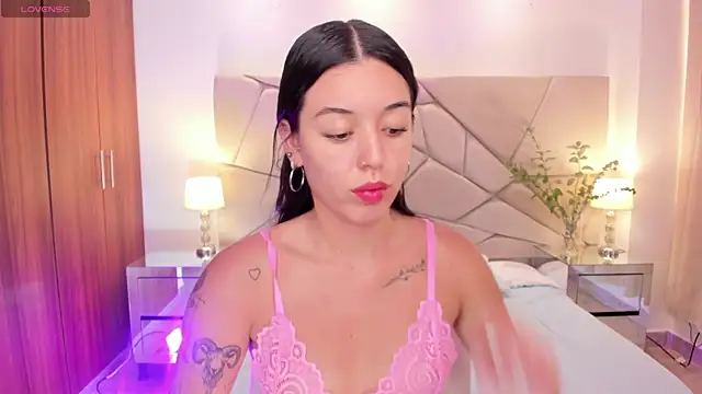 zoee jackson online show from 02/20/25, 06:46