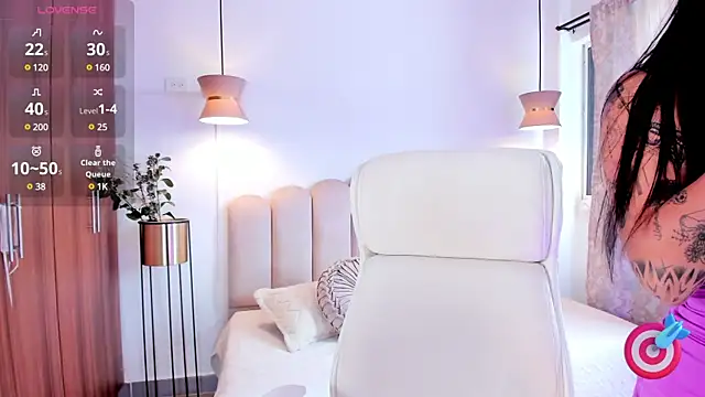 zoee jackson online show from 02/24/25, 06:47