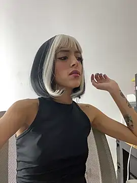 LilitRobins online show from 01/18/25, 01:30