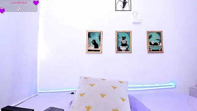 LilitRobins online show from 02/06/26, 08:56