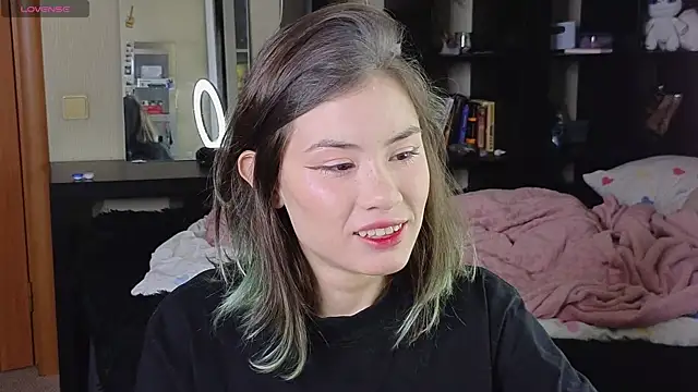 alicekiit online show from 10/04/25, 05:05