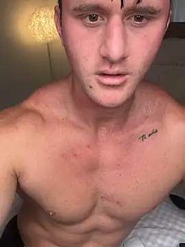 Snapshot of _DownUnderFit_ chatting on 03/20/25, 01:35 DownUnderFit online show from 03/20/25, 01:35